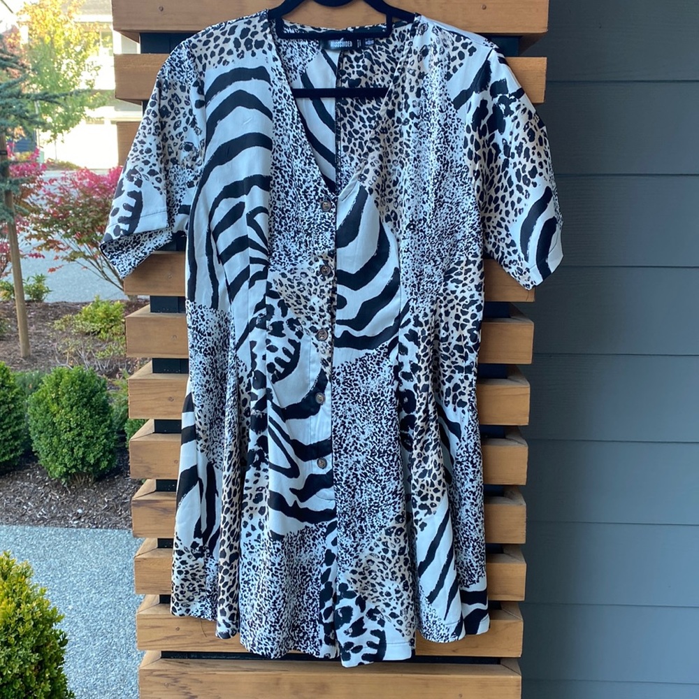 WOMENS ANIMAL PRINT SILKY SHORTS JUMPER SIZE:10